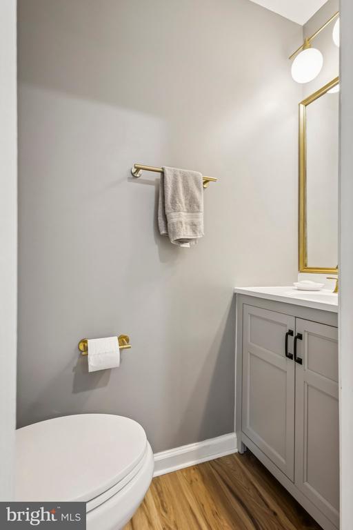 9440 TEABERRY COURT
