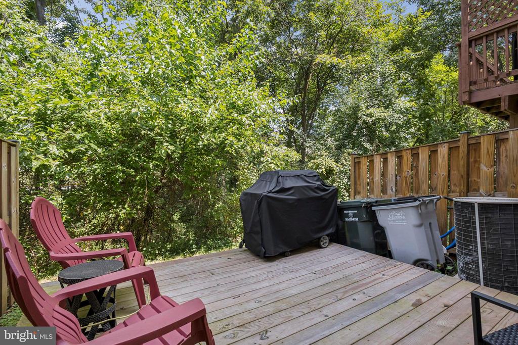 9440 TEABERRY COURT