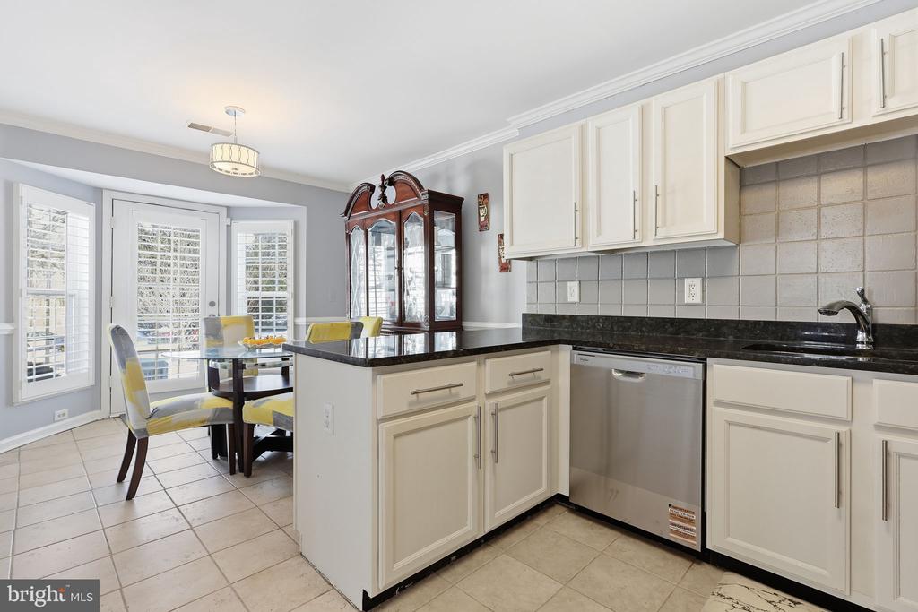 9332 WAX MYRTLE WAY