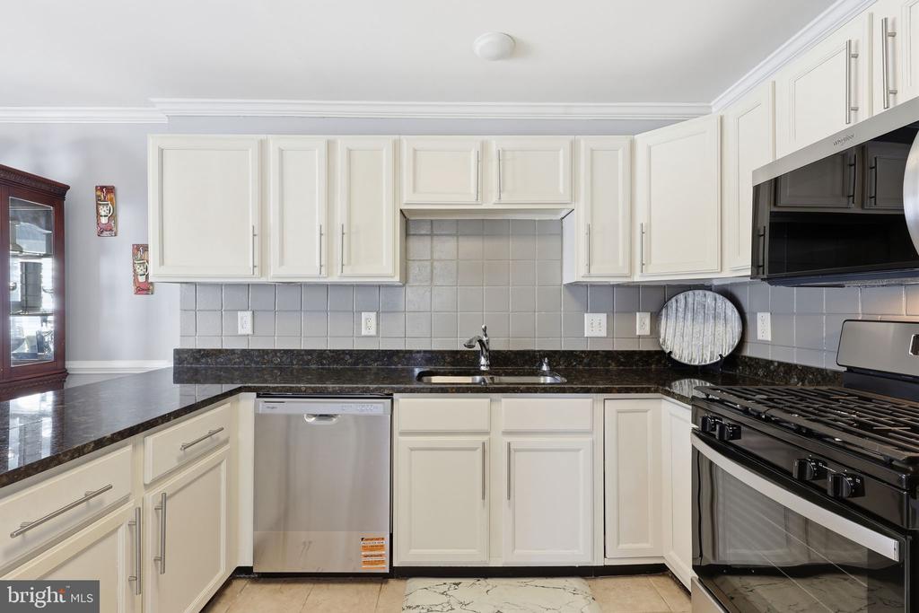9332 WAX MYRTLE WAY