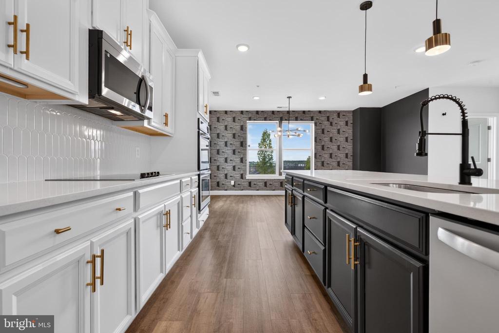 10426 RATCLIFFE TRAIL