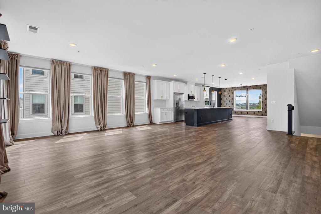 10426 RATCLIFFE TRAIL