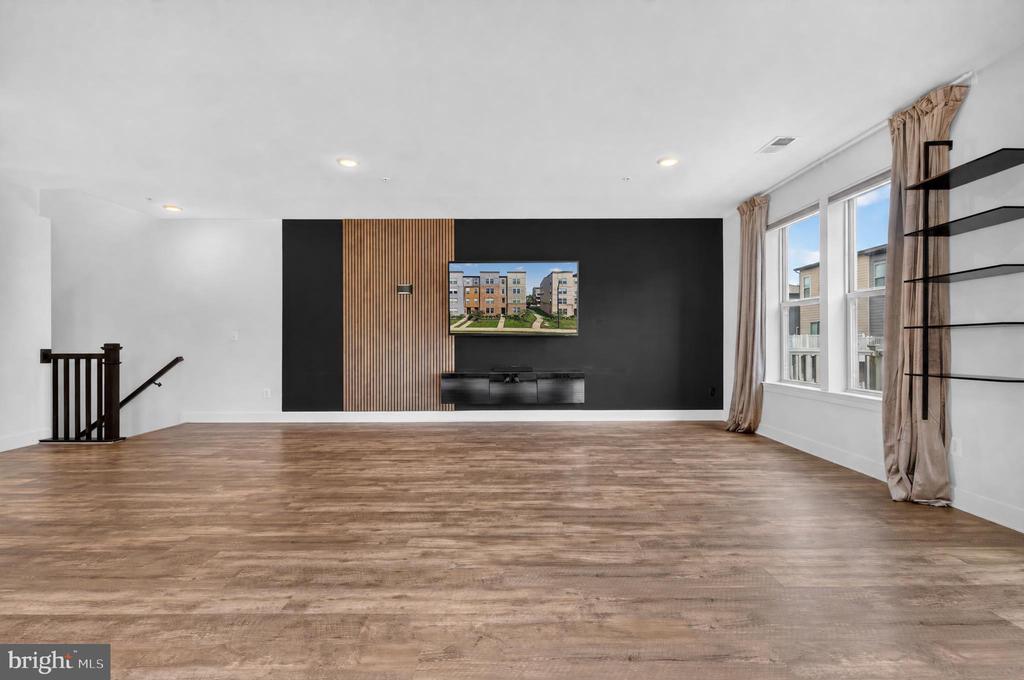 10426 RATCLIFFE TRAIL