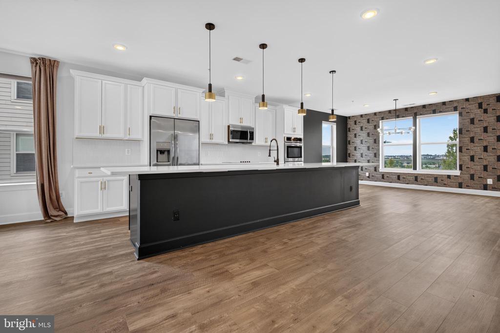 10426 RATCLIFFE TRAIL