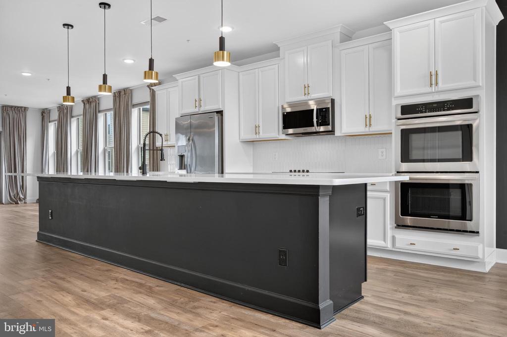 10426 RATCLIFFE TRAIL