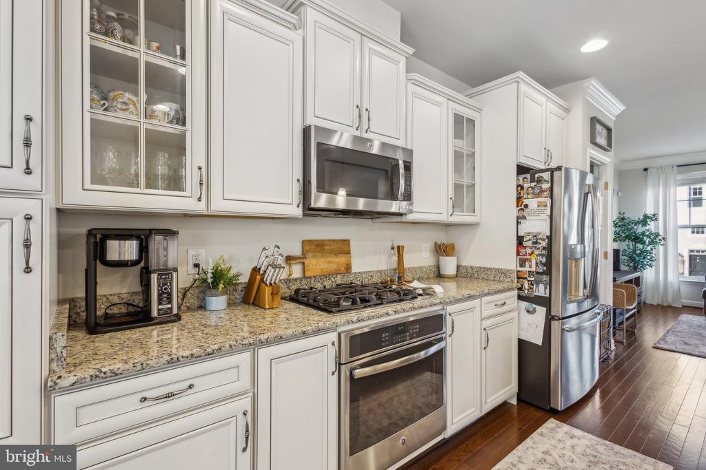 9059 ISABEL LANE