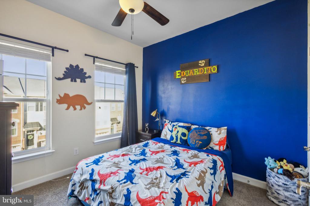 9059 ISABEL LANE