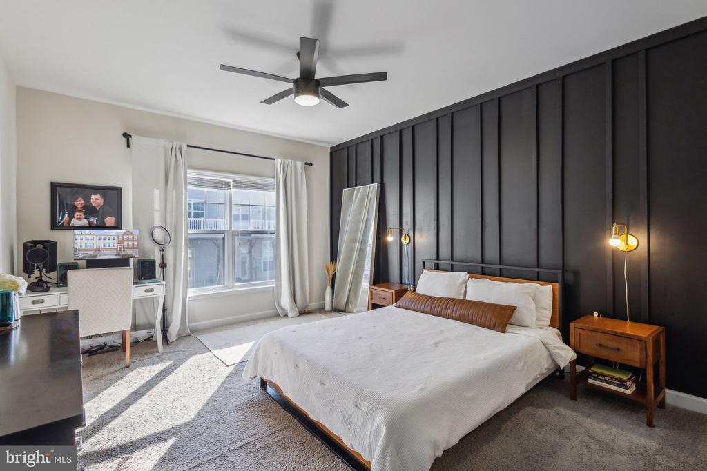 9059 ISABEL LANE