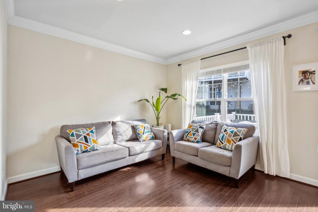 9059 ISABEL LANE