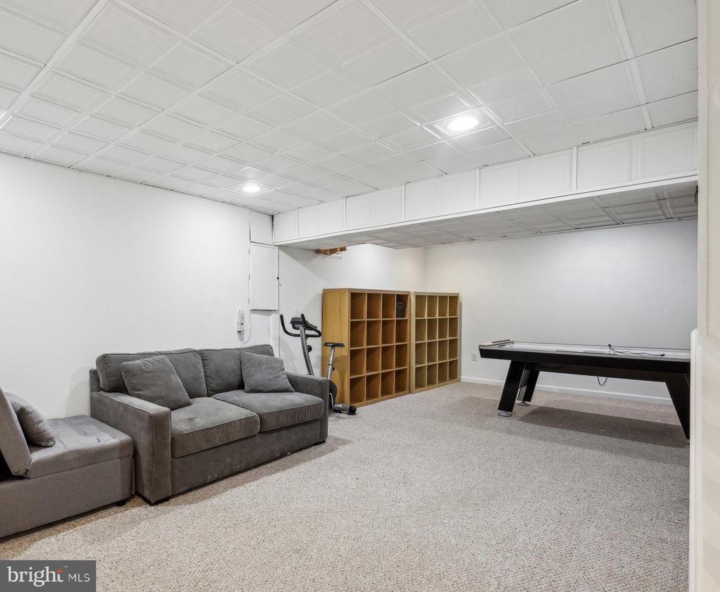 9303 STEVE STREET
