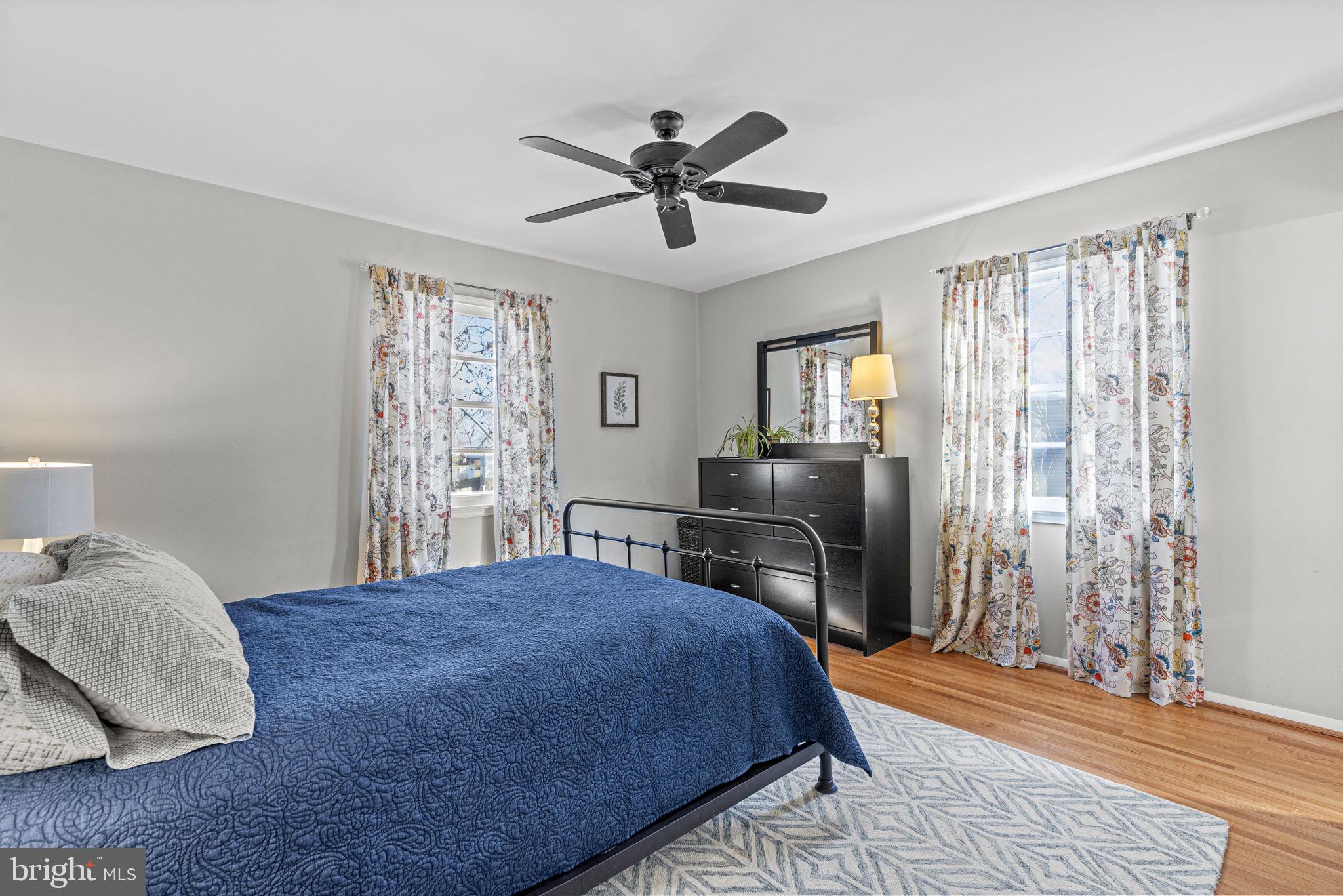 10101 ROSLYN COURT