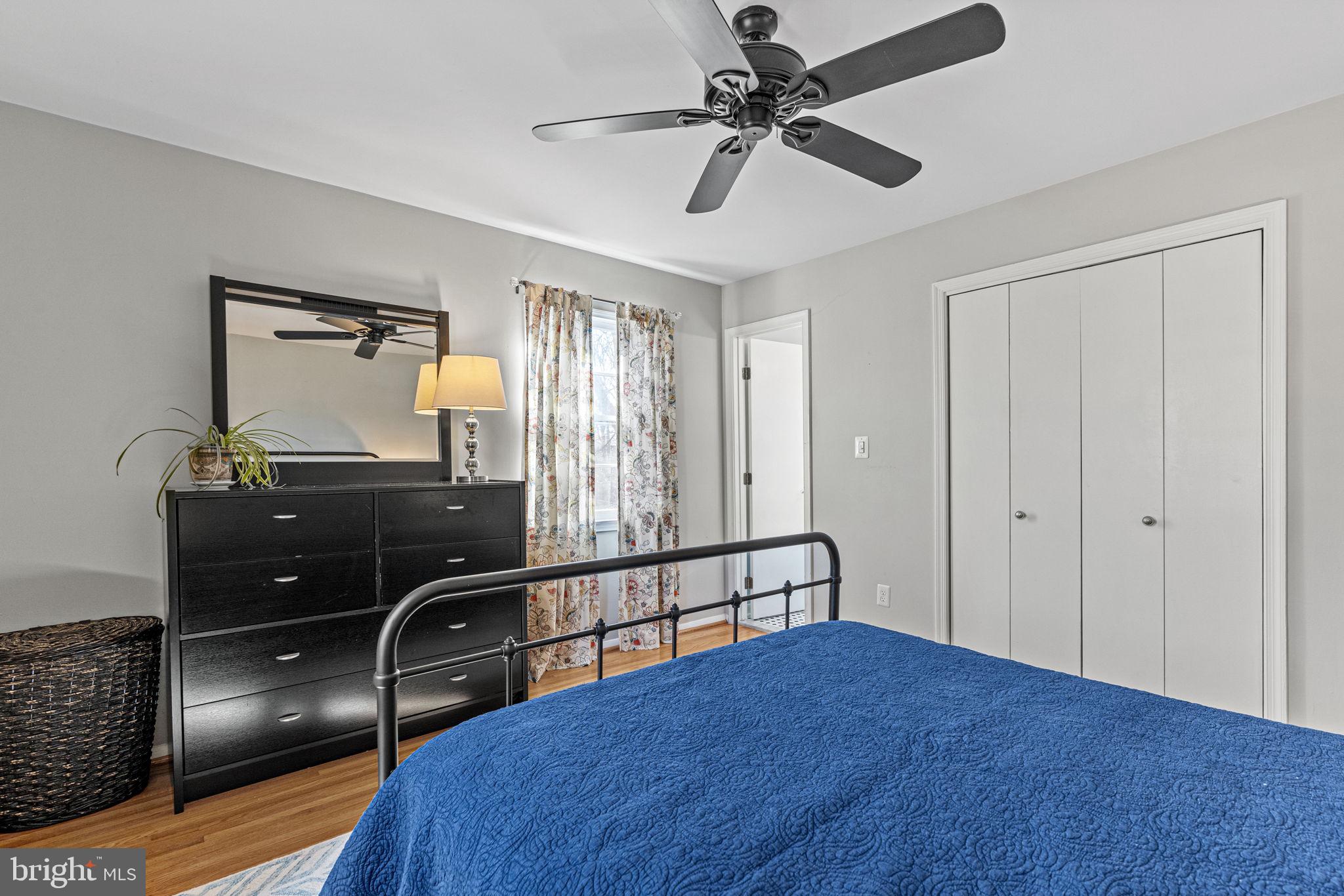 10101 ROSLYN COURT