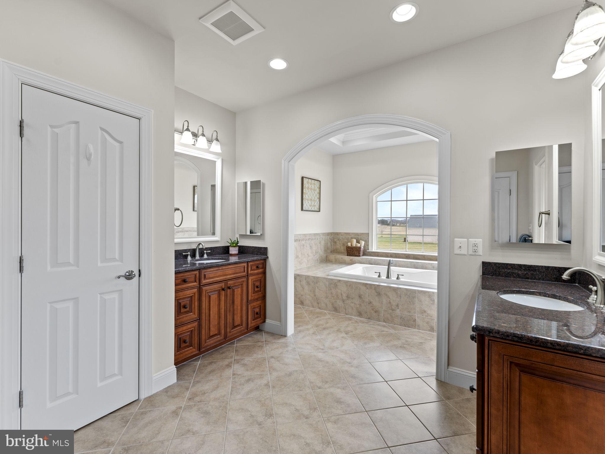 10920 MEADOW WALK LANE