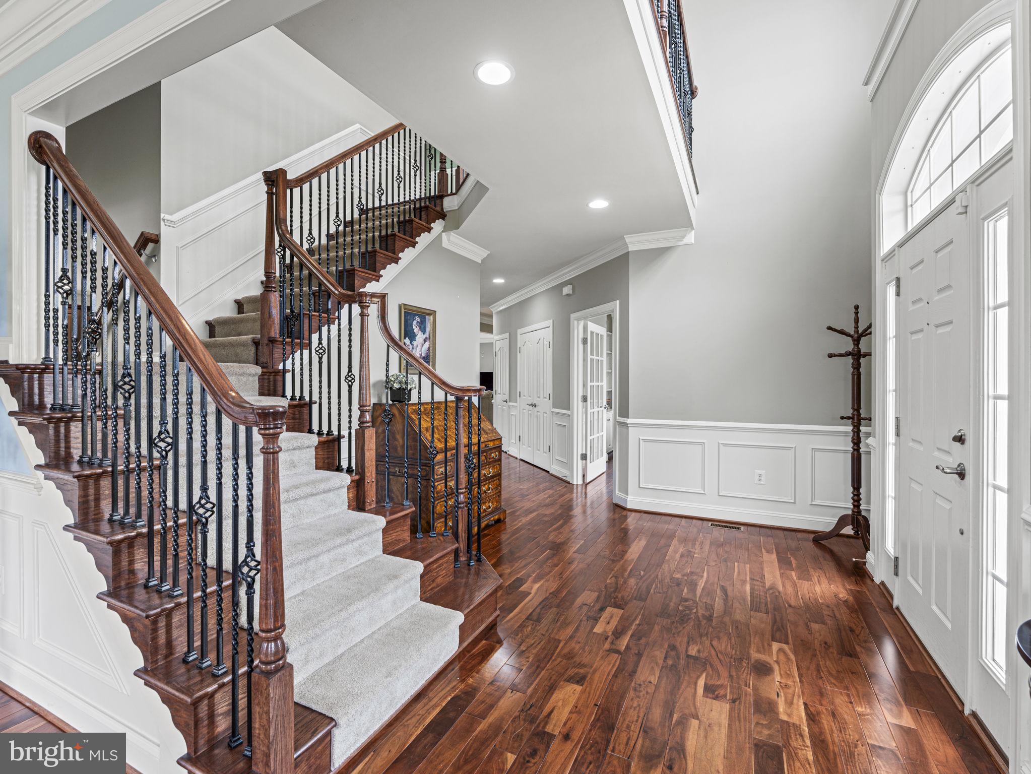 10920 MEADOW WALK LANE