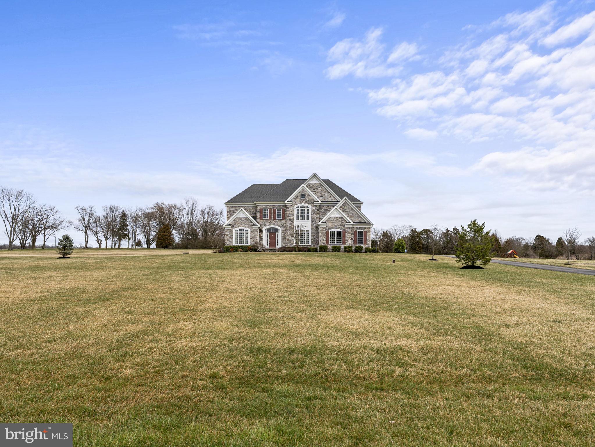10920 MEADOW WALK LANE