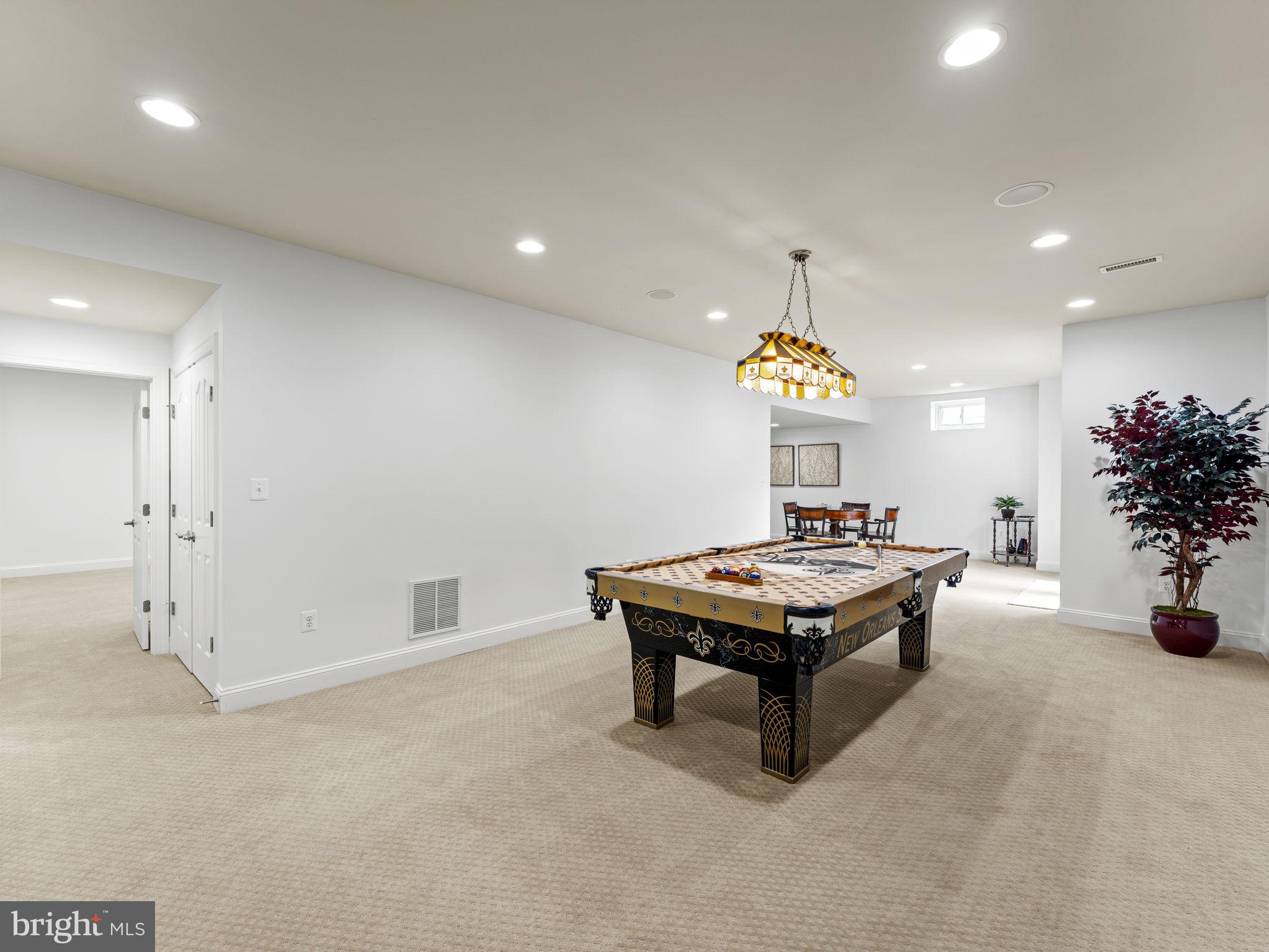 10920 MEADOW WALK LANE