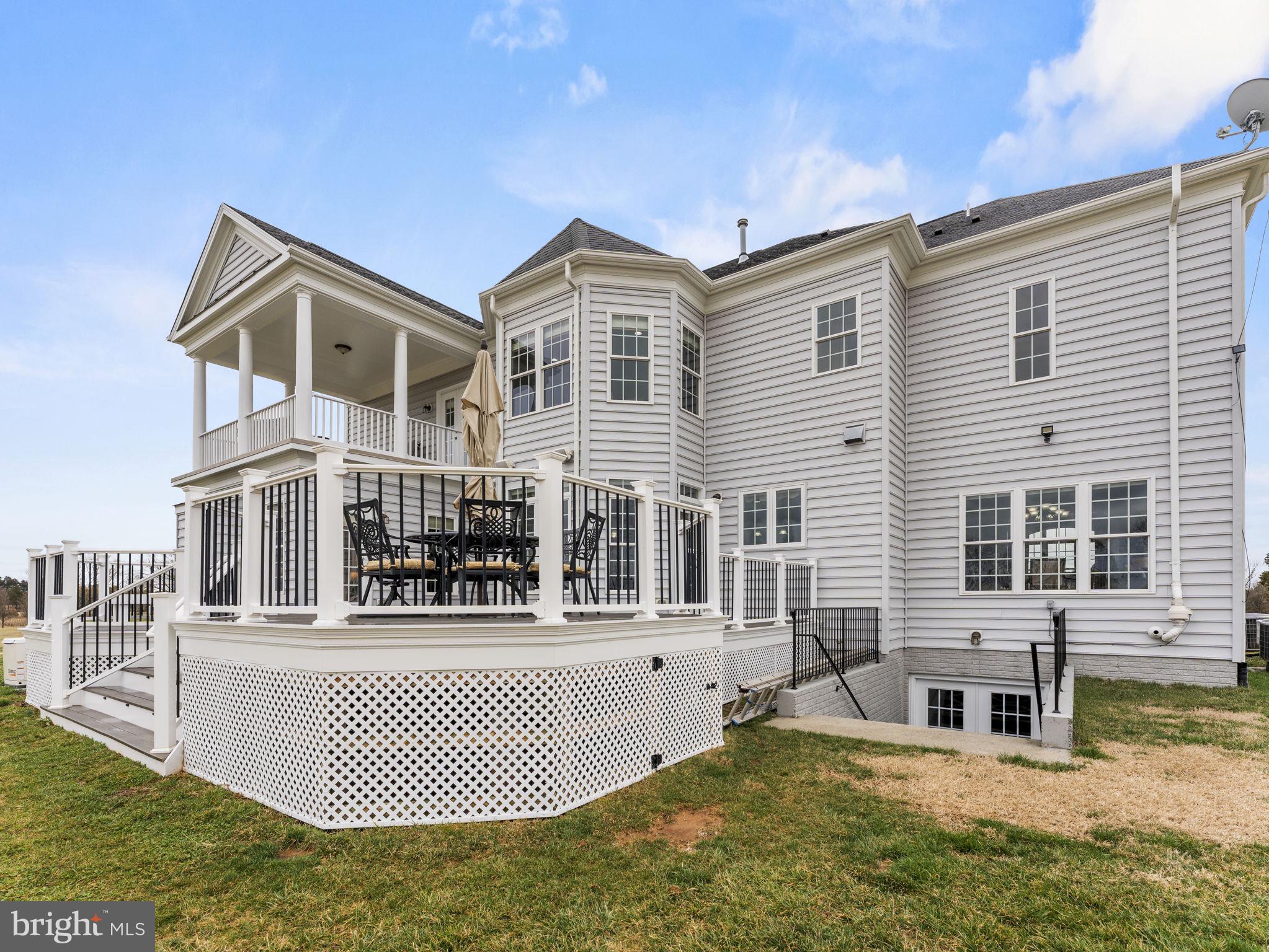 10920 MEADOW WALK LANE