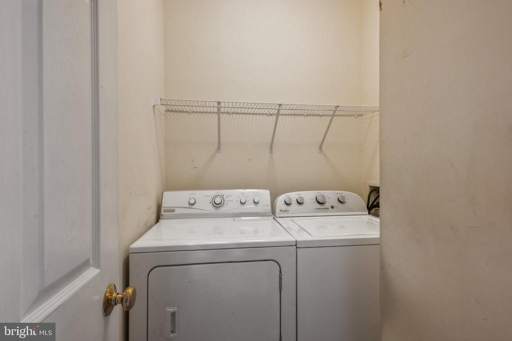 9508 DUNBLANE COURT