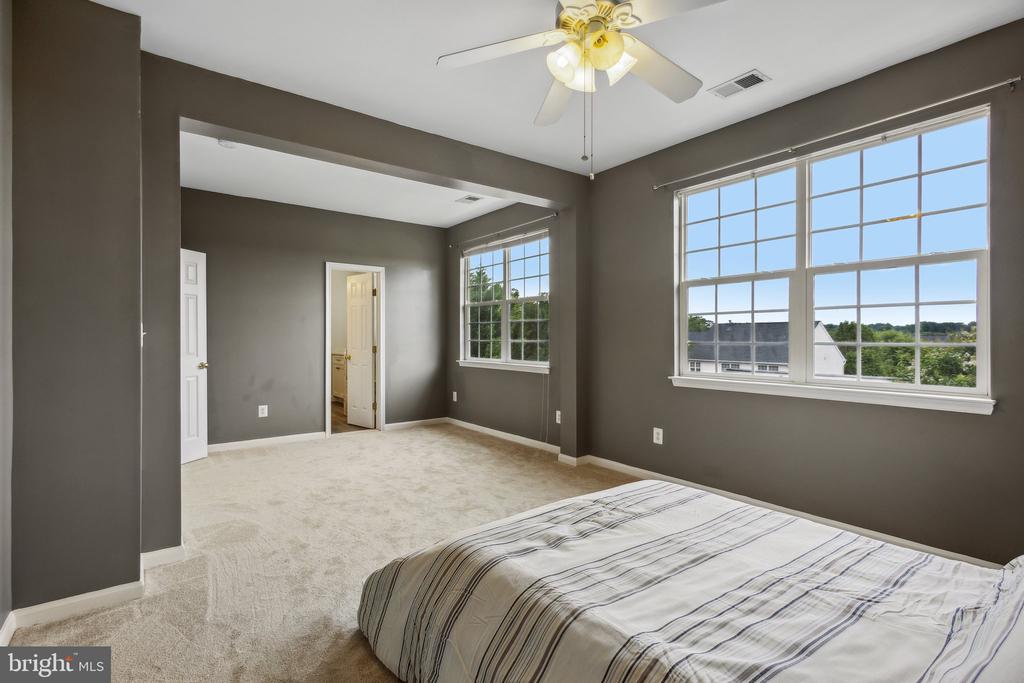 9508 DUNBLANE COURT