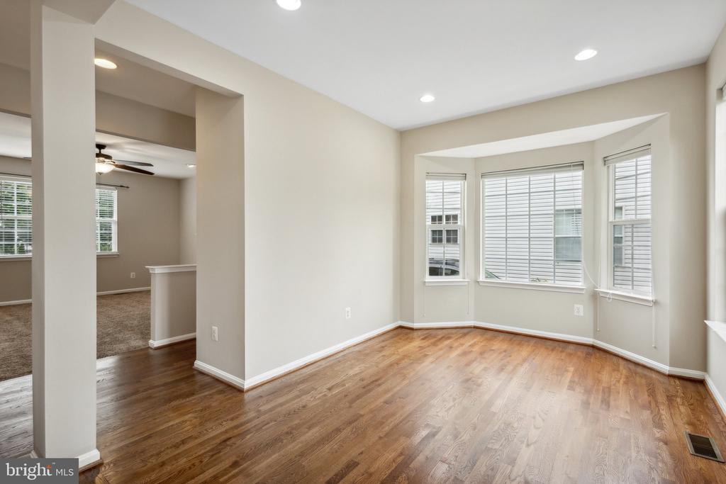 9508 DUNBLANE COURT