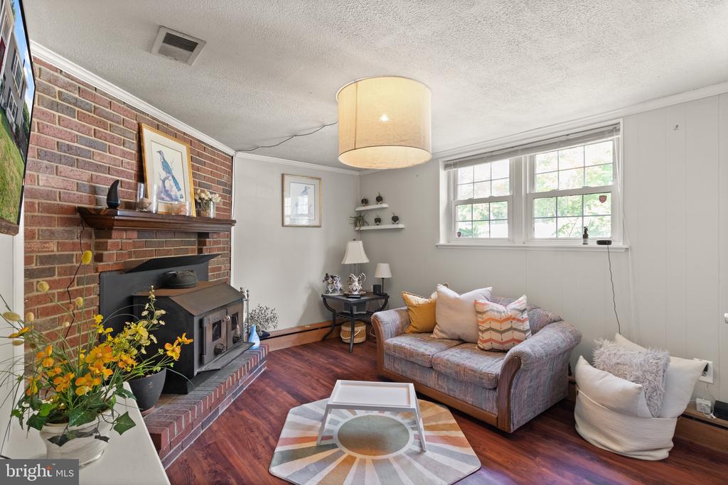 4105 HEMINGWAY DRIVE
