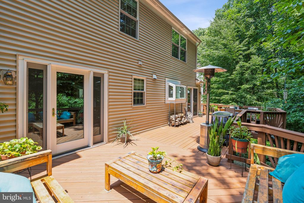 3463 WAINSCOTT PLACE