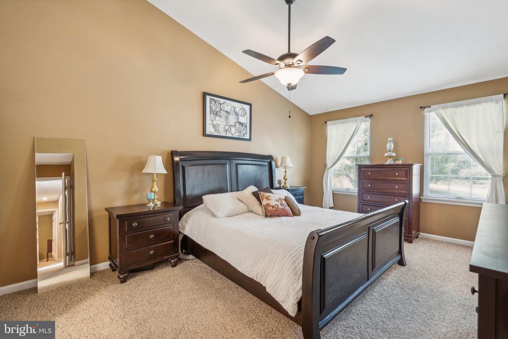 3463 WAINSCOTT PLACE
