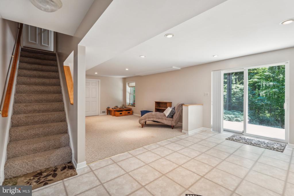 3463 WAINSCOTT PLACE