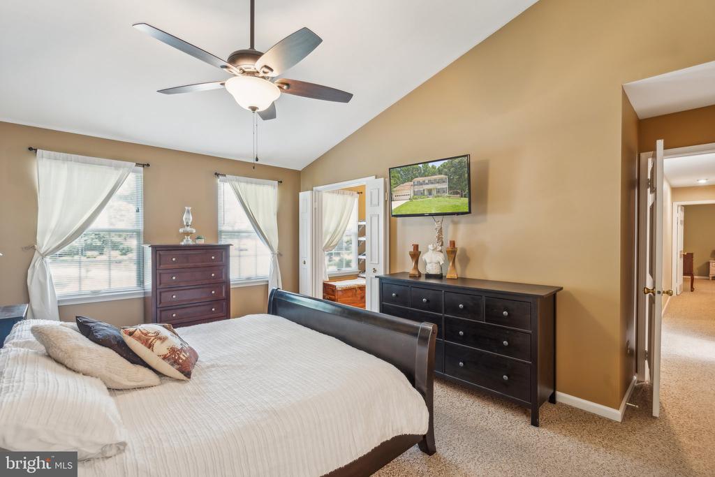 3463 WAINSCOTT PLACE