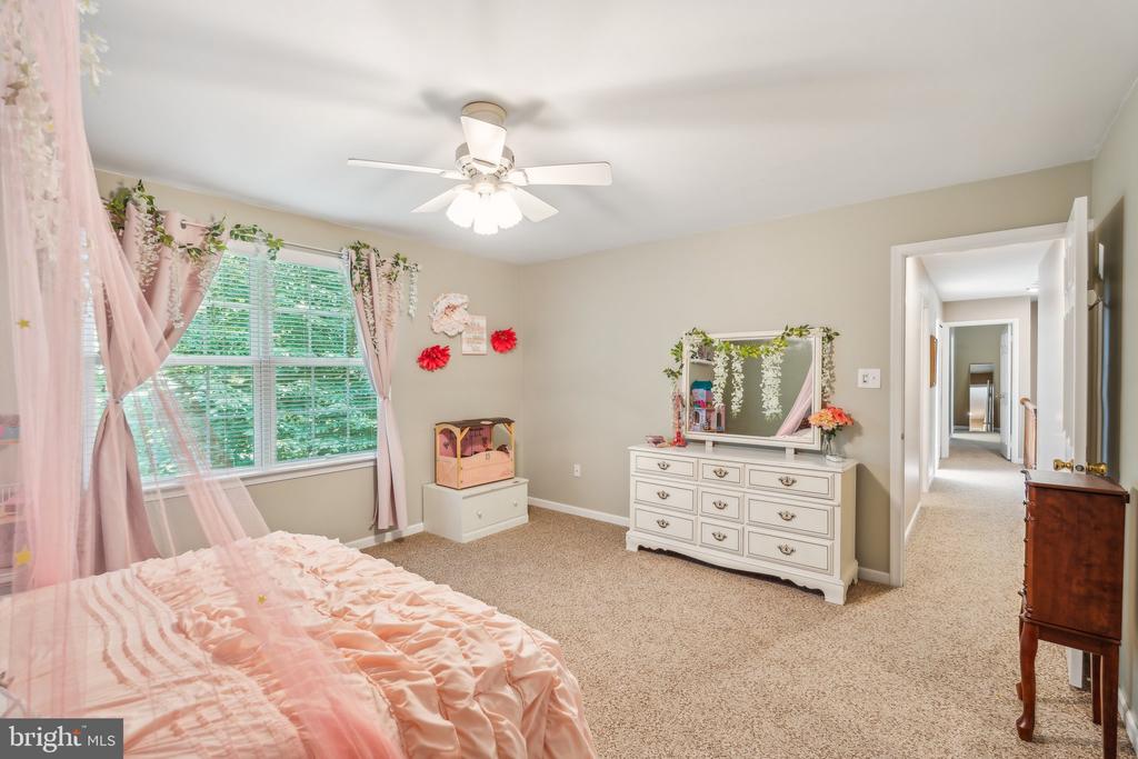 3463 WAINSCOTT PLACE