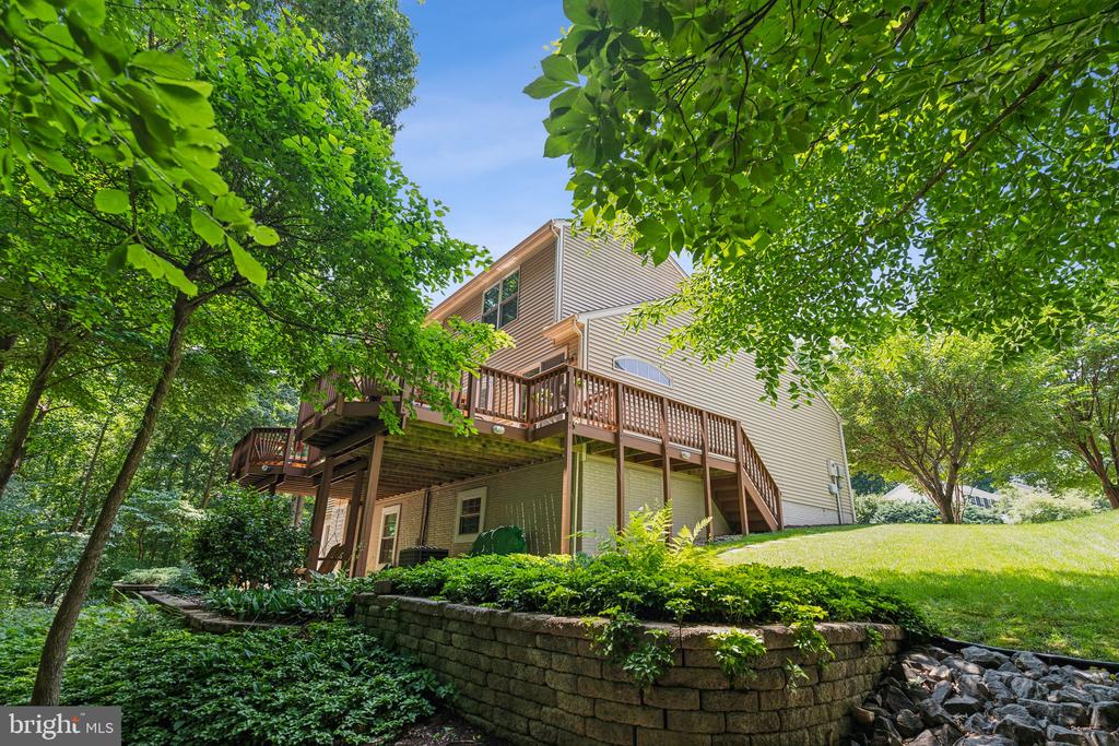 3463 WAINSCOTT PLACE