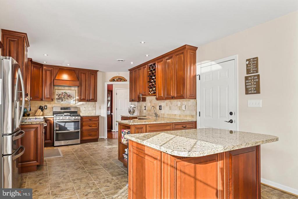 7781 SHARPSHOOTERS COURT
