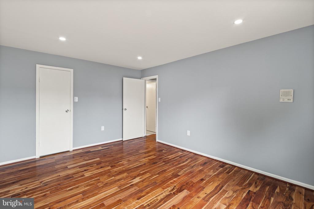 7408 ROKEBY DRIVE