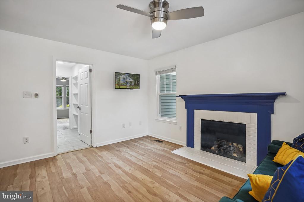 3515 SOFFIT PLACE