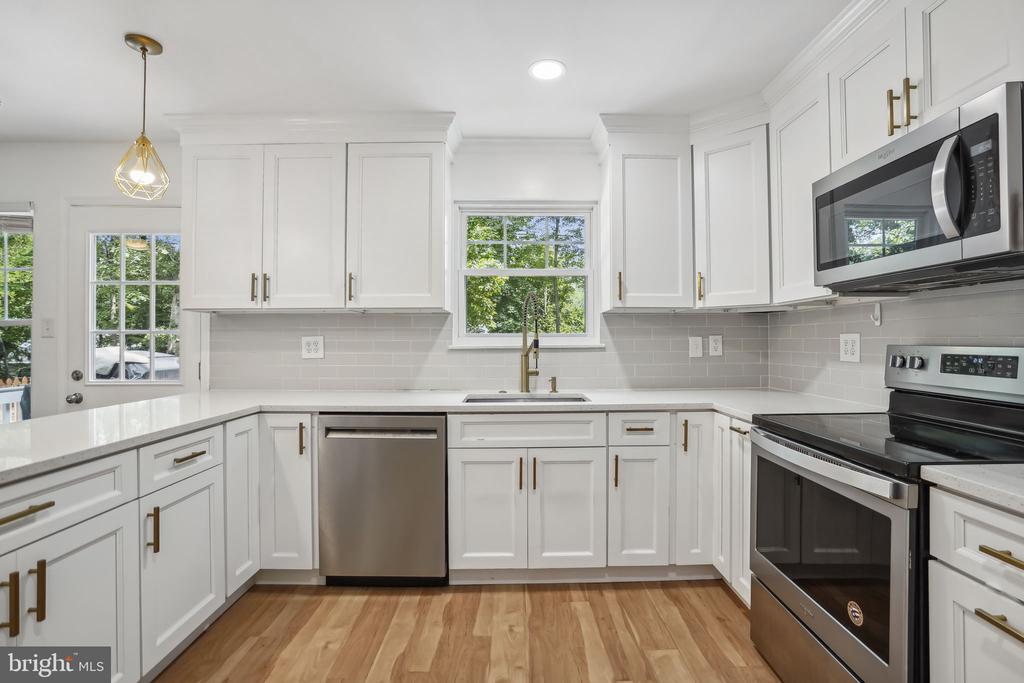 3515 SOFFIT PLACE