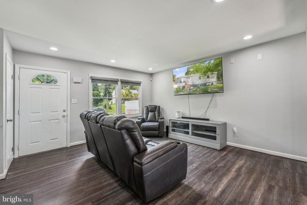 15109 ALASKA ROAD