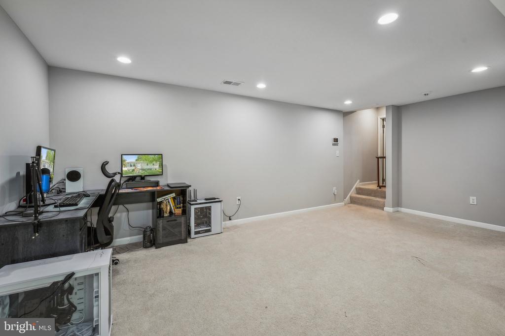 15109 ALASKA ROAD