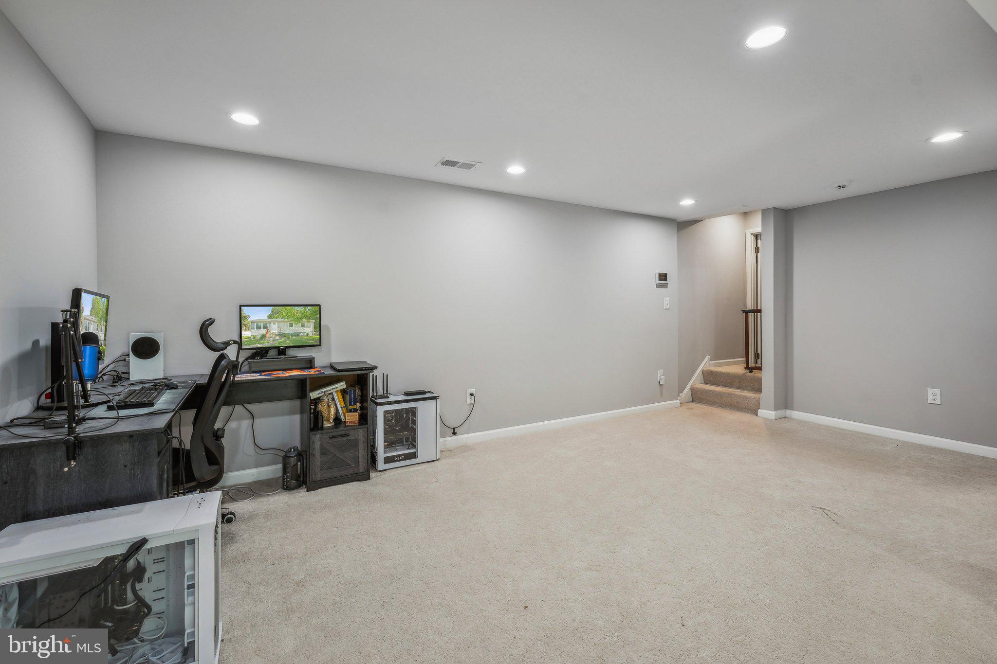 15109 ALASKA ROAD