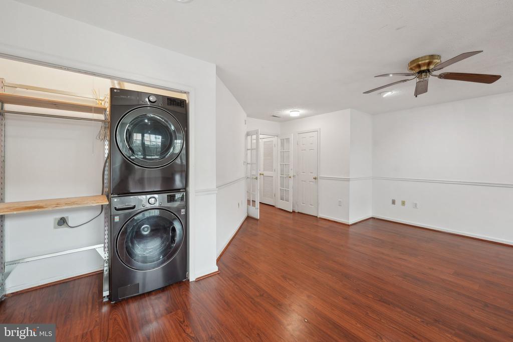 7813 FLAGER CIRCLE