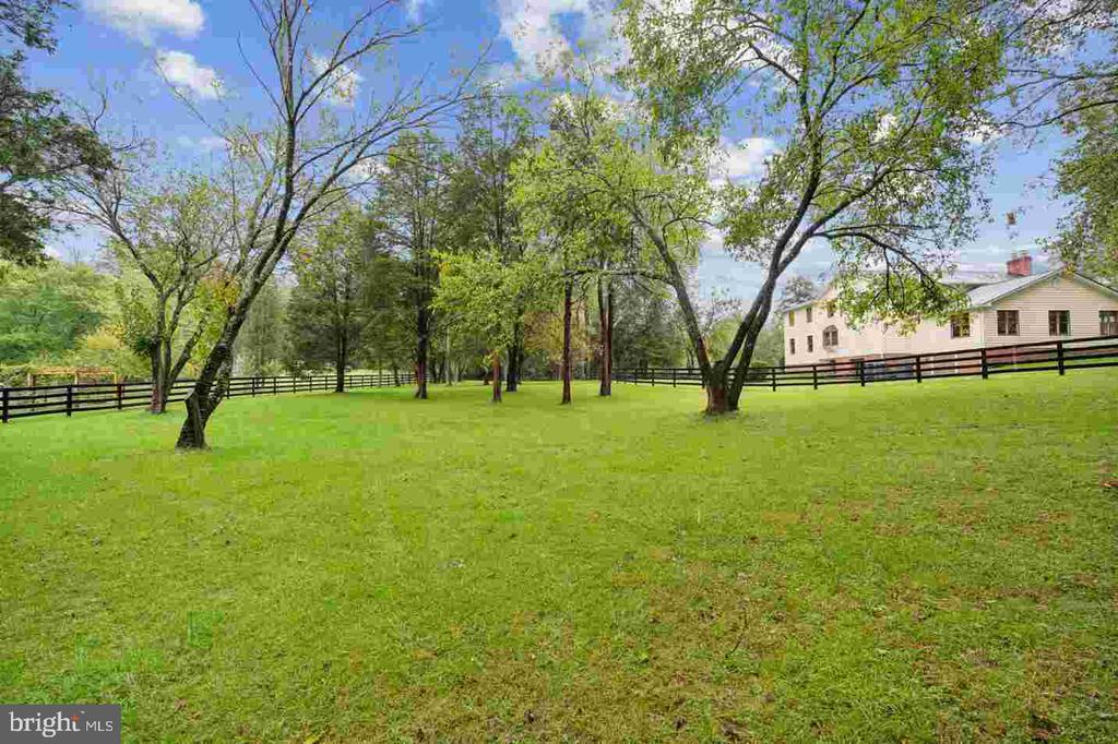 9602 HEATHER GREEN DRIVE