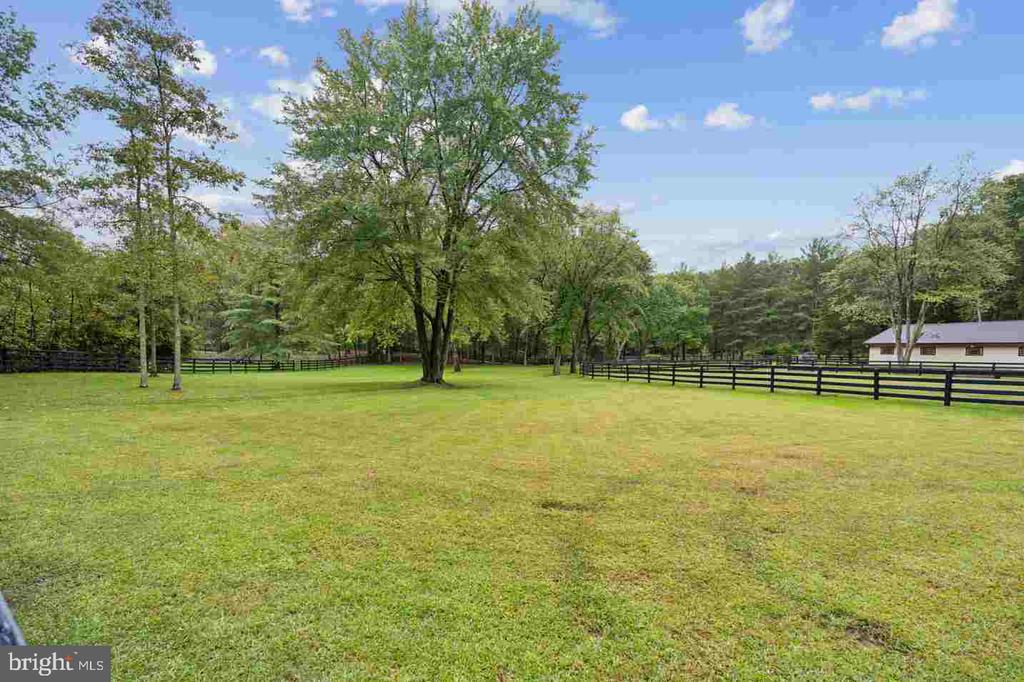 9602 HEATHER GREEN DRIVE