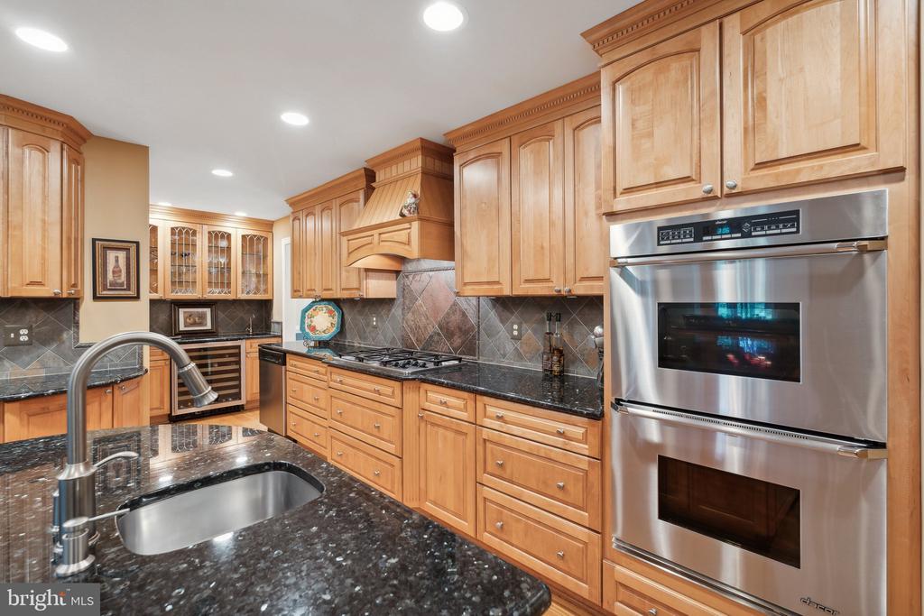 9602 HEATHER GREEN DRIVE