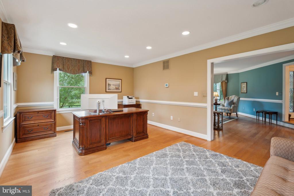 9602 HEATHER GREEN DRIVE