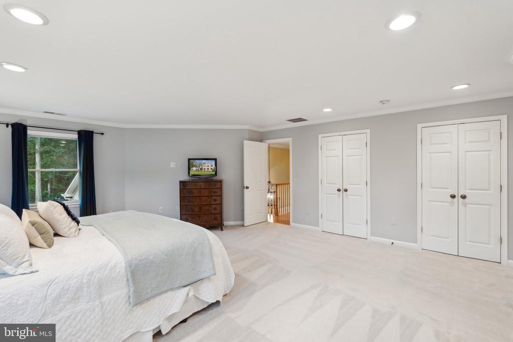 9602 HEATHER GREEN DRIVE