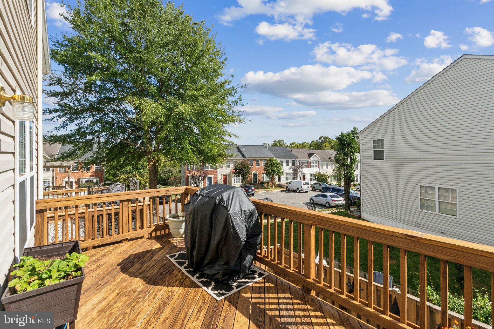 5015 BARNACLE PLACE