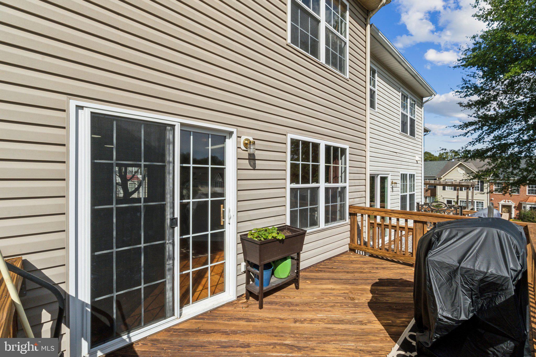 5015 BARNACLE PLACE