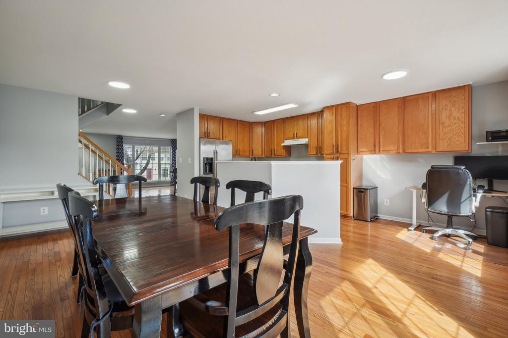 5015 BARNACLE PLACE