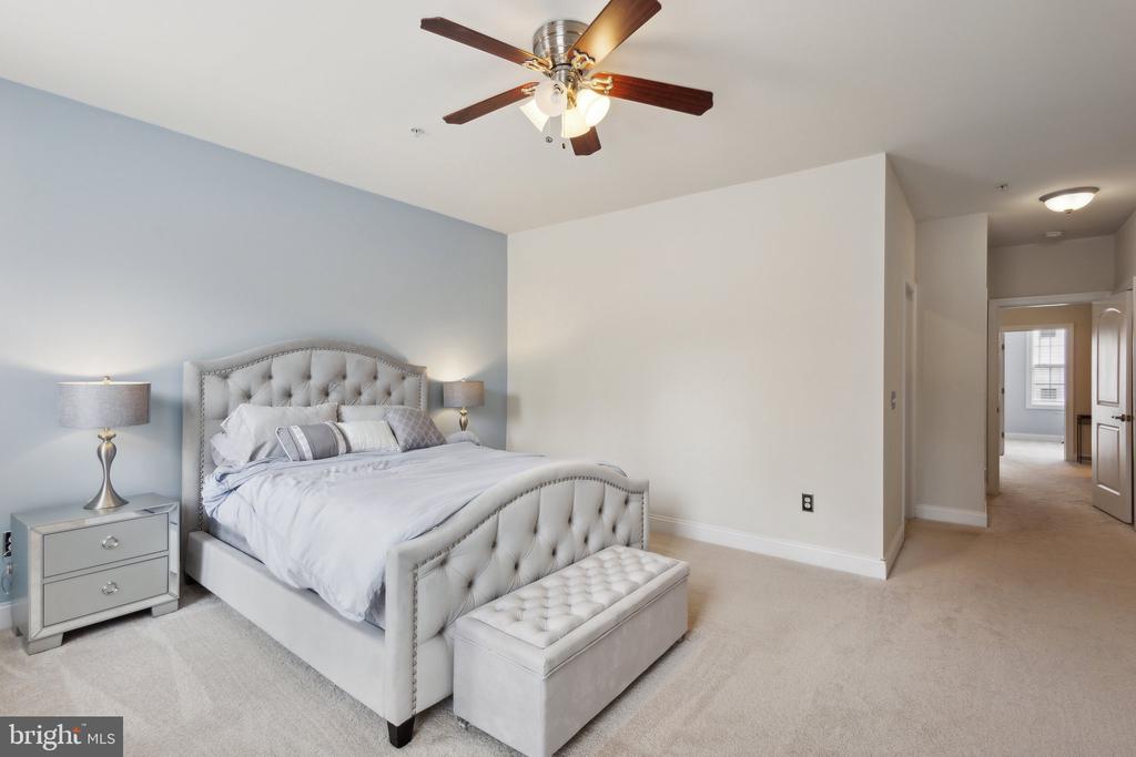 15211 LANCASHIRE DRIVE 364