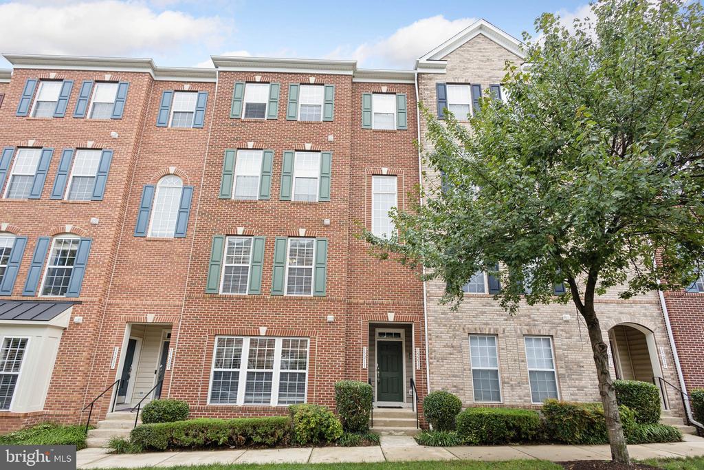 15211 LANCASHIRE DRIVE 364