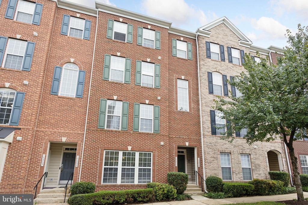 15211 LANCASHIRE DRIVE 364